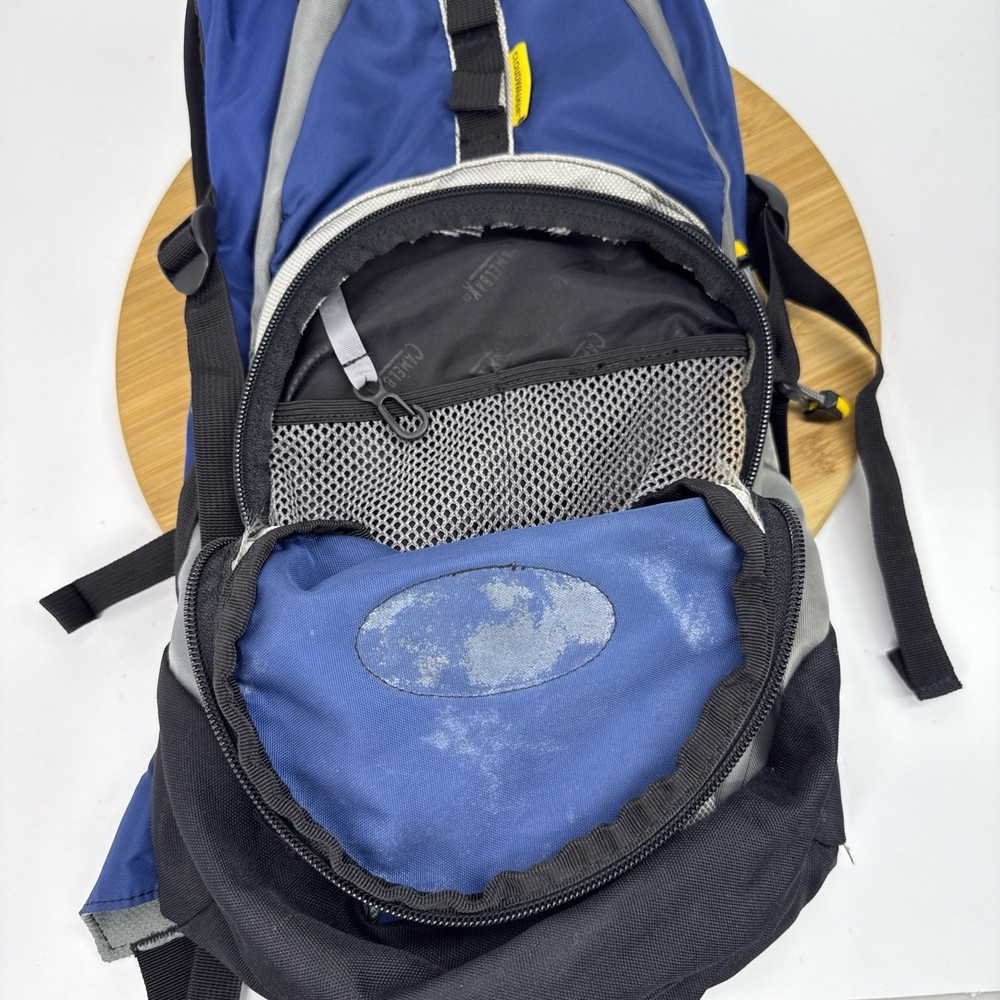 Camelbak Cloud Walker 18 Hydration Pack ( No Bladder ) 18" Hiking Backpack