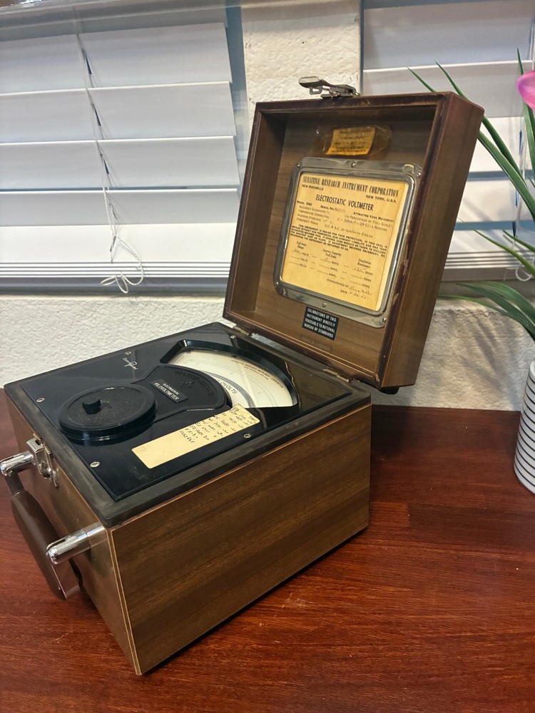 1960 Sensitive Research - Electrostatic Voltmeter Model ESD