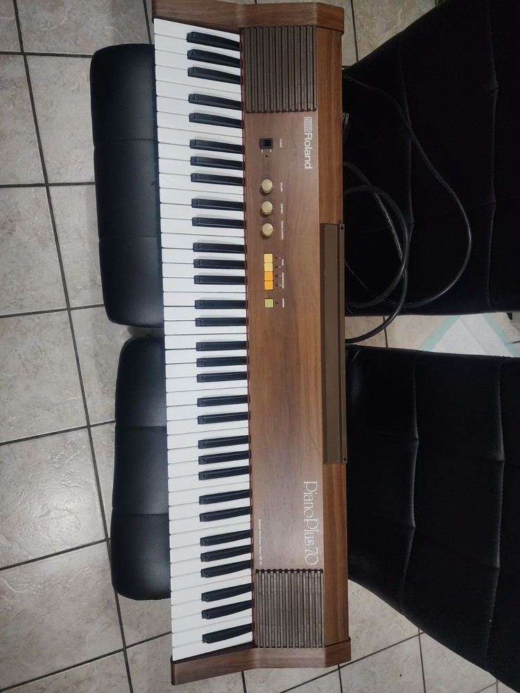 Piano Plus 70 Roland