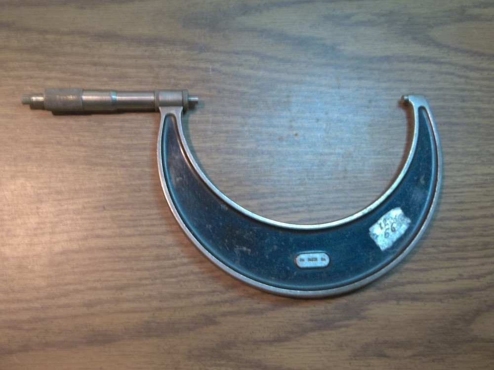 STARRETT TOOLS No. 226 OUTSIDE MICROMETER 5"-6"