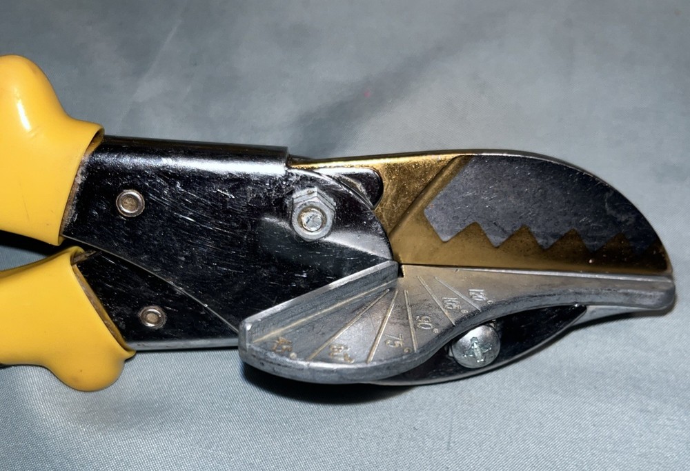 Adjustable Multi-Angle Miter Shears - Safe Cutting for Plastic, PVC & Trim Work