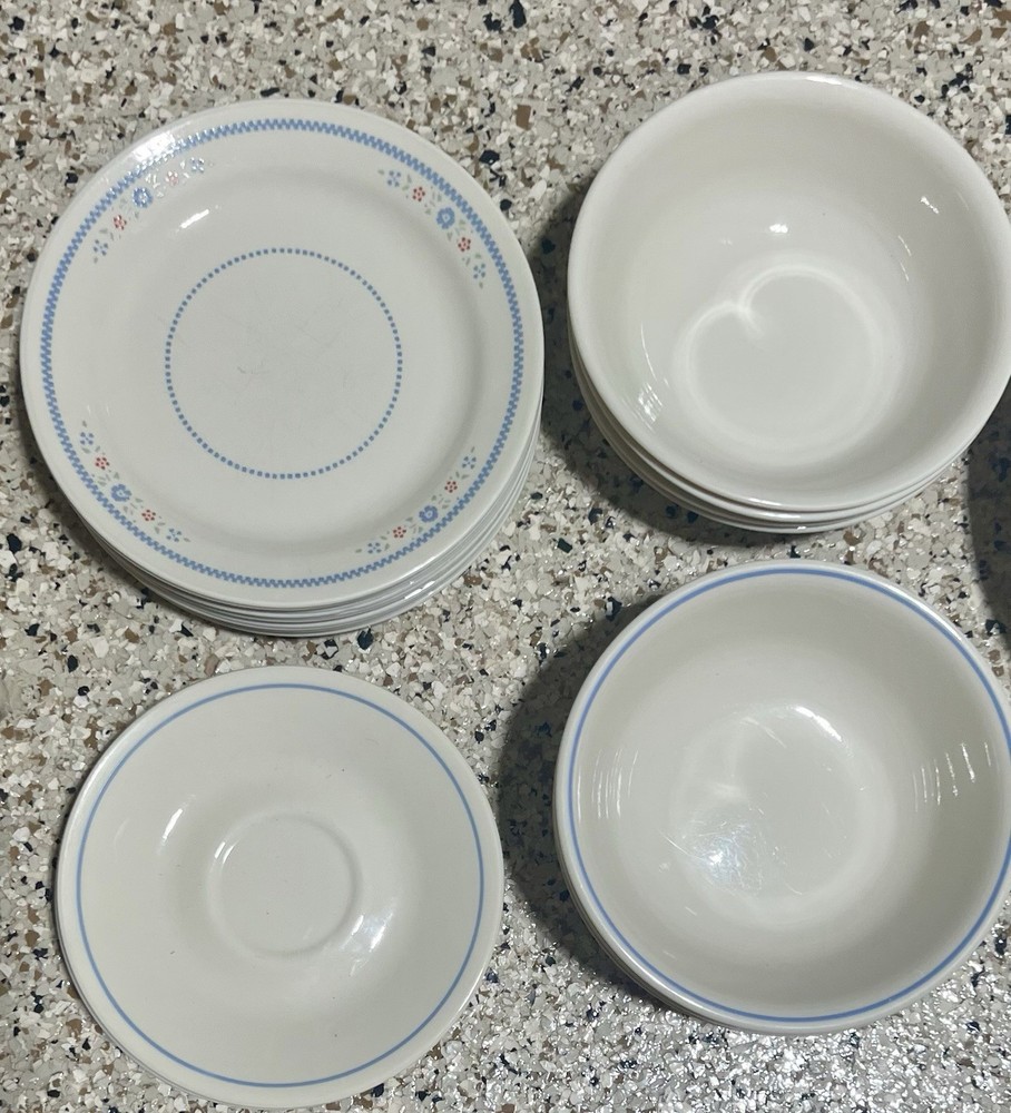 Corelle Needlepoint Dish Set