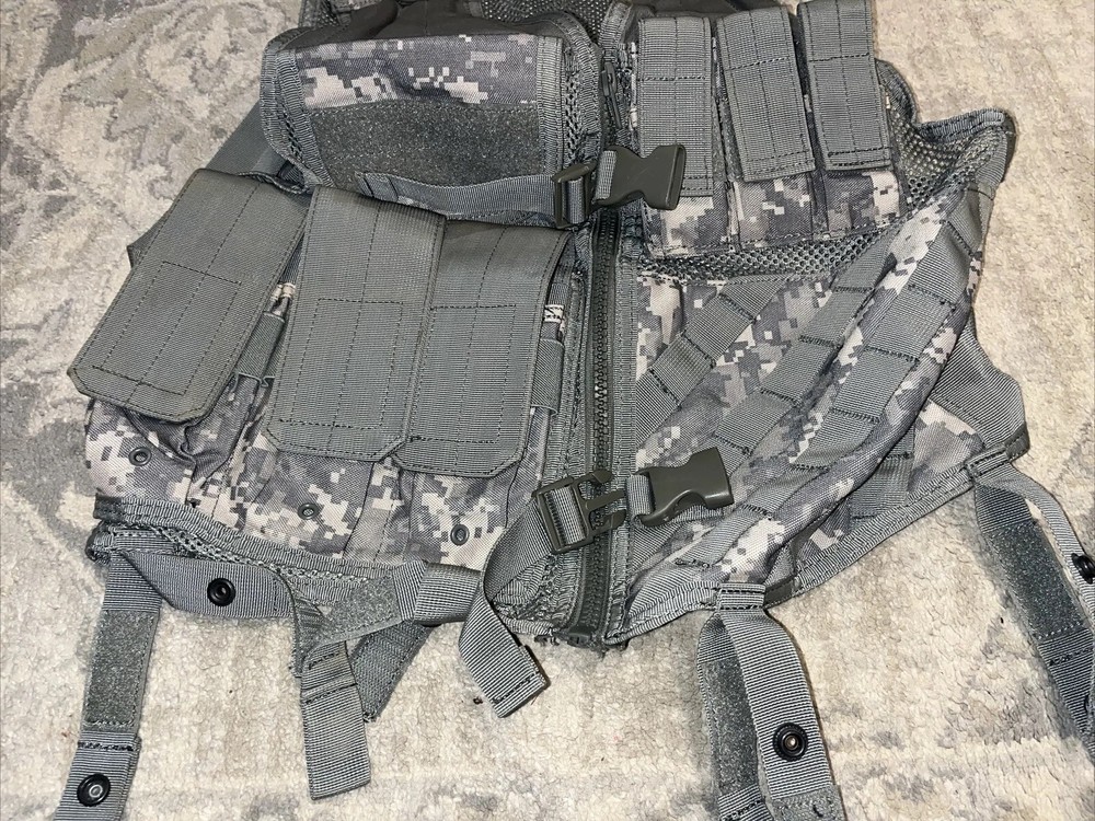 Tactical Vest Paintball Digital Camo Nice