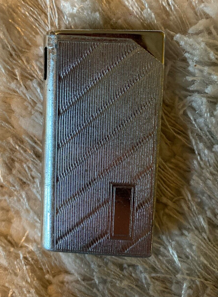 3 lighters: Paris, Ronson Wind II, Petersons