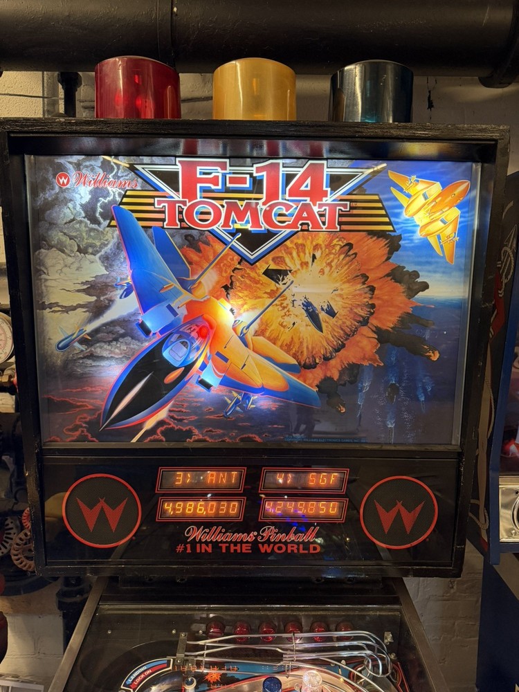 1987 Williams F-14 TOMCAT PINBALL MACHINE