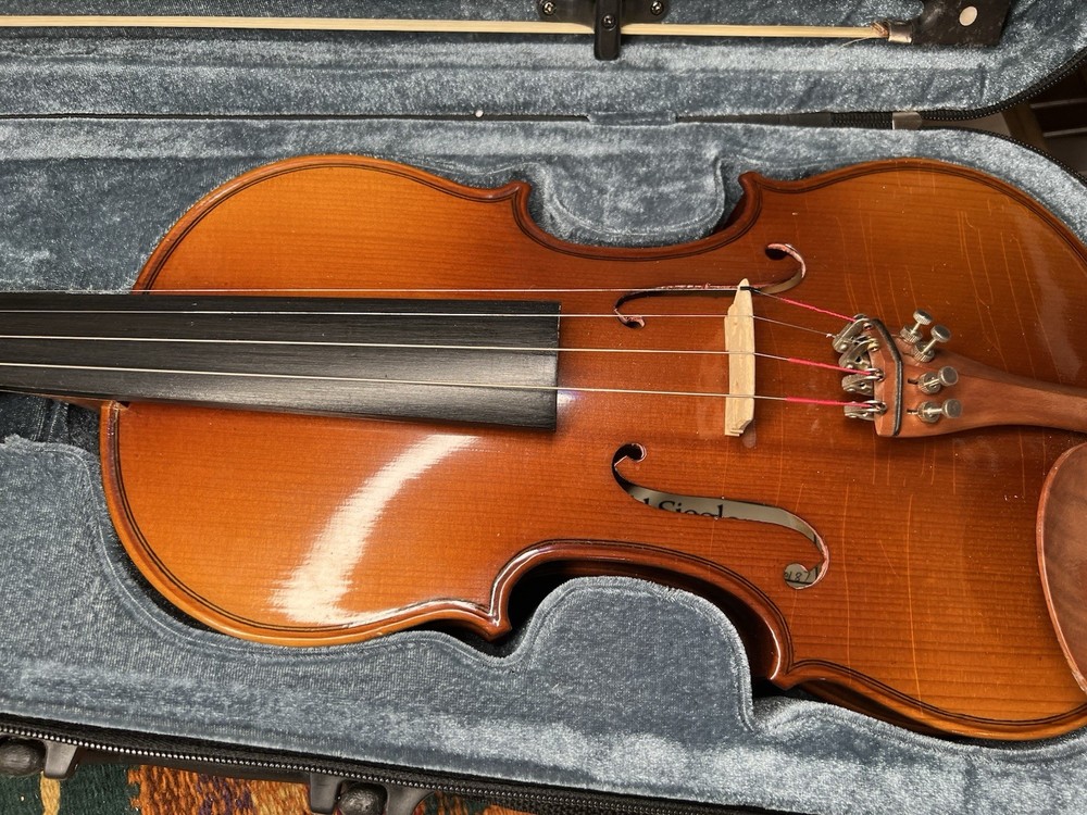 Violin 4/4 H.Siegler Model HS 20 w/case