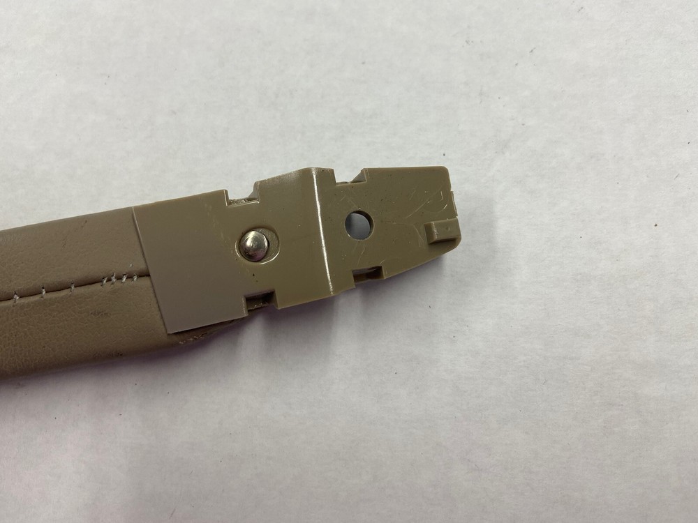 03-11 Lincoln Town Car Designer Door Panel Pull Strap Handle Beige