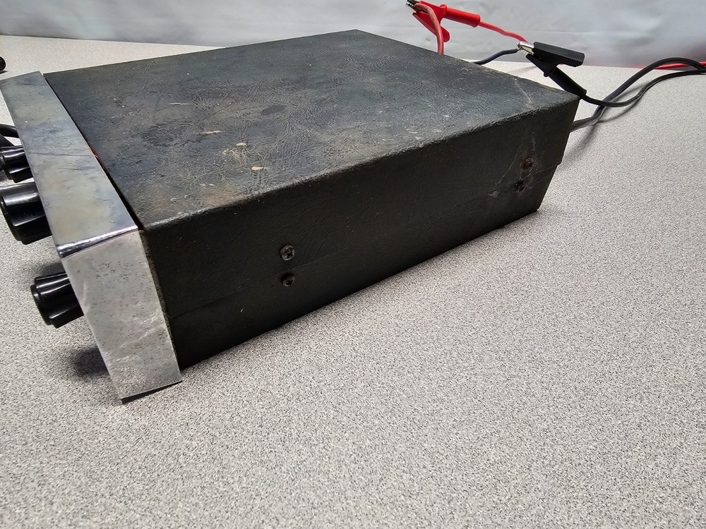 Pathcom CB Radio Pace 2376B With Mic - Power on Tested