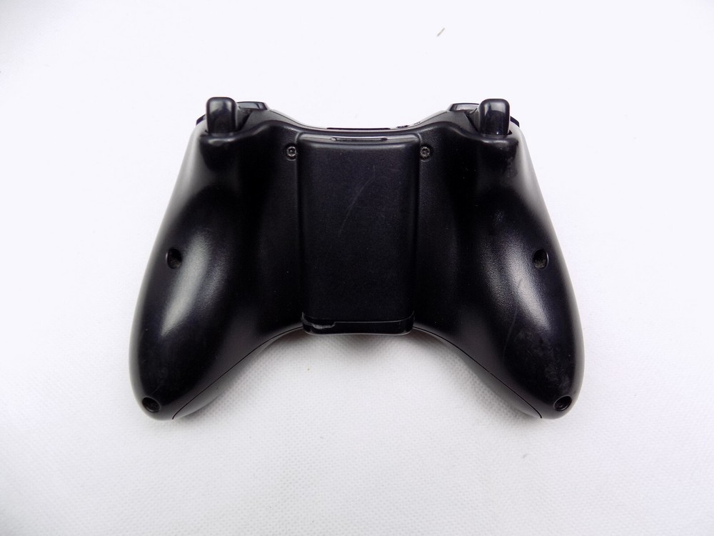 Microsoft Xbox 360 Elite Black 120GB HDMI Console + Wireless Genuine Controller