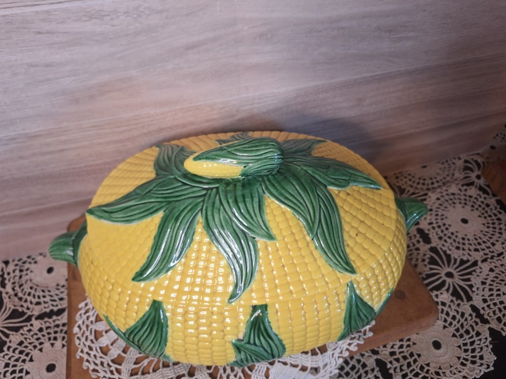 Vntg. Ceramic Corn Covered Casserole Dish, Corn on the Cob , Picnic Decor,...
