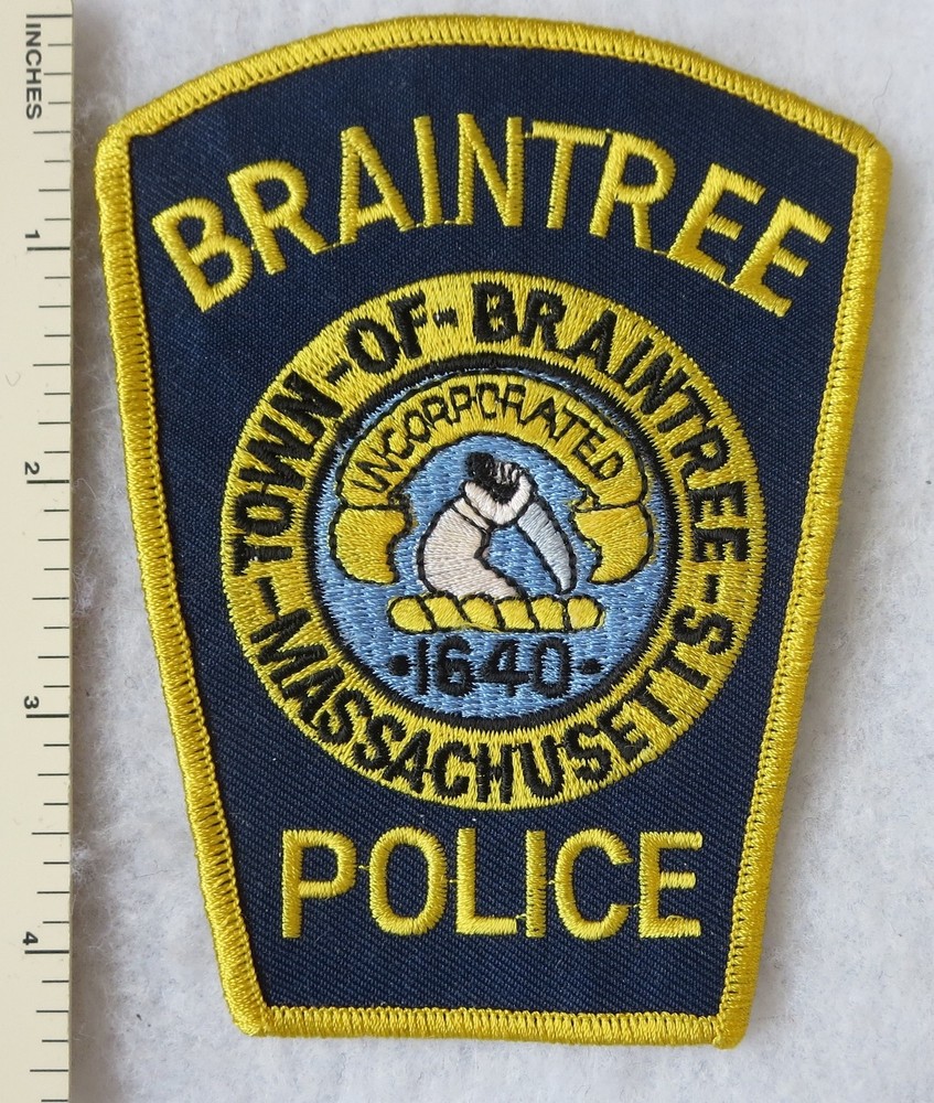 BRAINTREE MASSACHUSETTS POLICE PATCH Vintage ORIGINAL