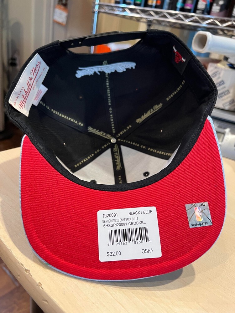 Mitchell & Ness NBA Chicago Bulls Reload 2.0 Cap Hat Black/Blue