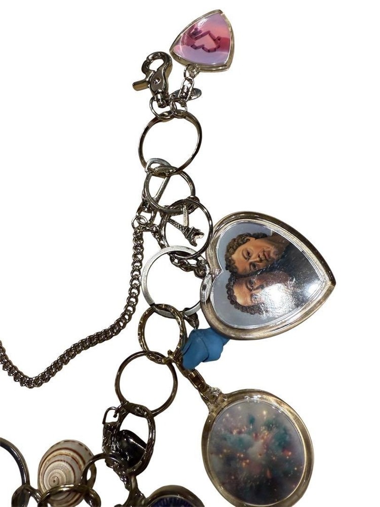 Doublet wallet chain charm