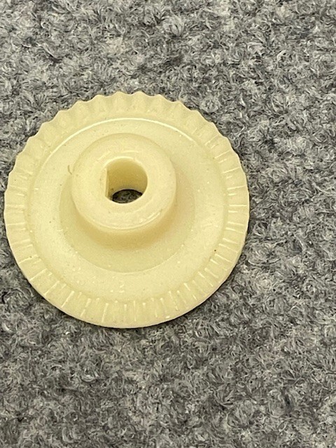 16mm EIKI Projector Part - NYLON GEAR "A