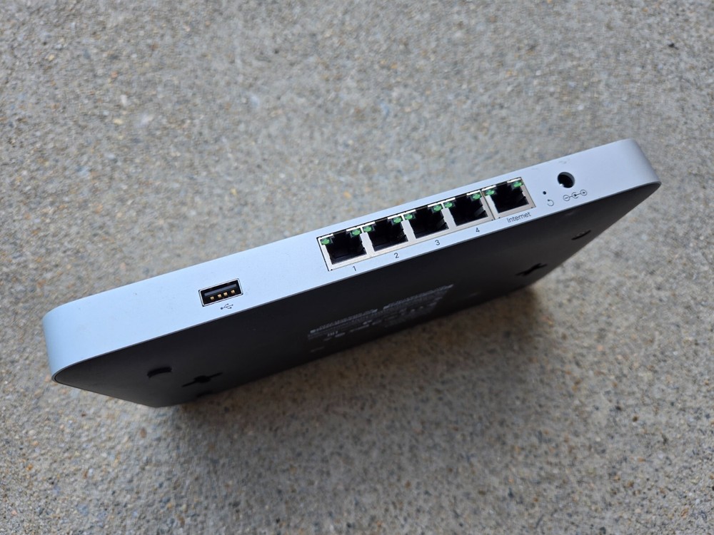 Cisco Meraki MX64 Cloud Managed Security Appliance