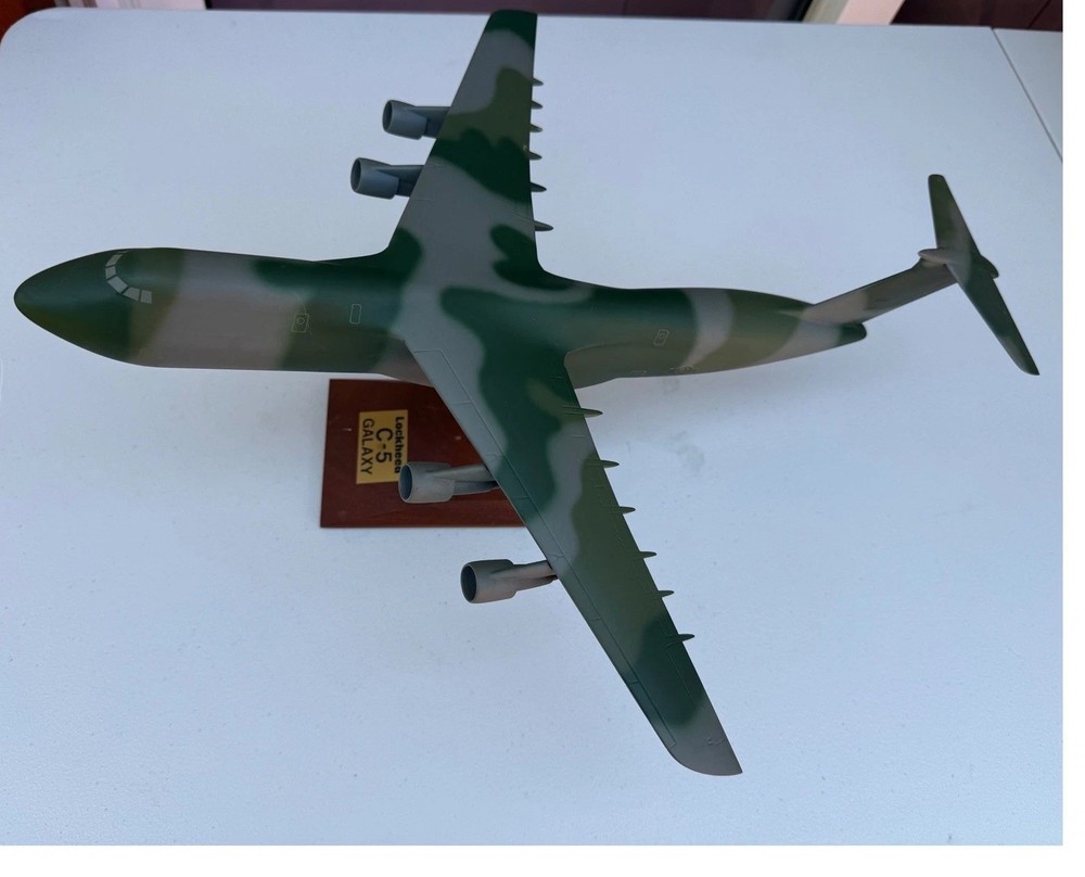 Lockheed C-5 Galaxy USAF MAC Space Models Display Airplane
