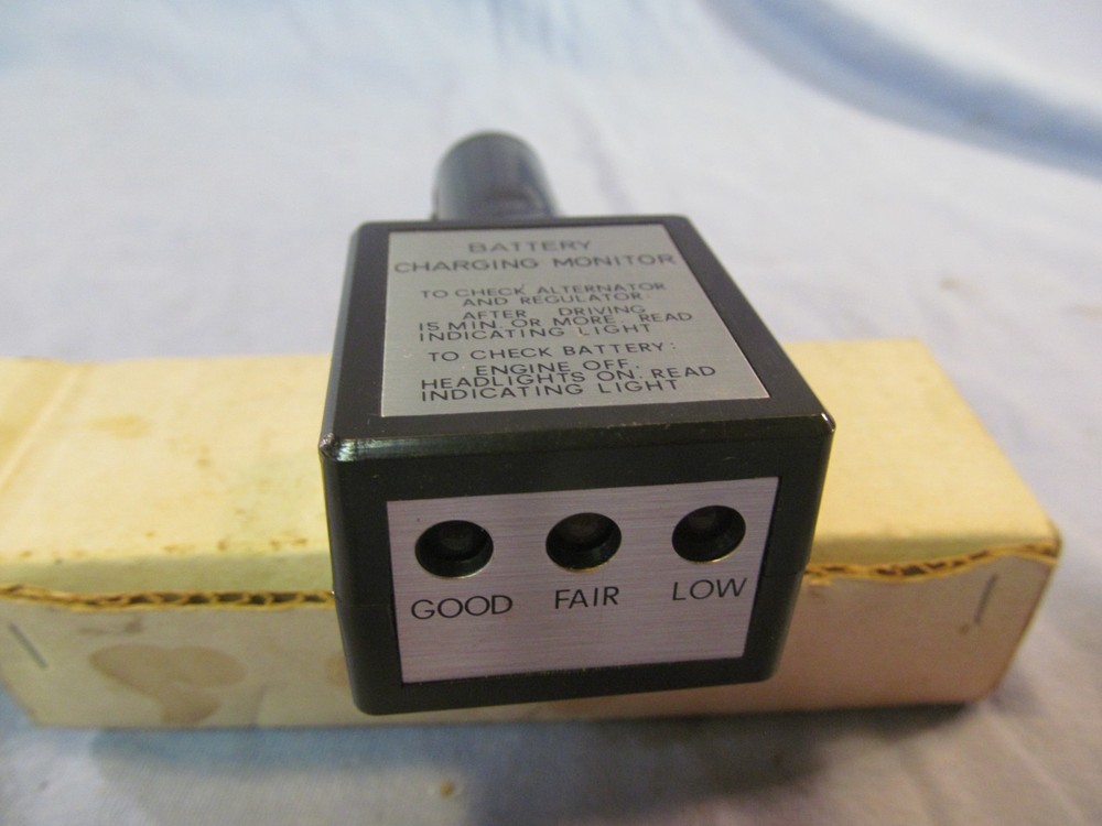 CIGARETTE LIGHTER BATTERY CHARGING MONITOR