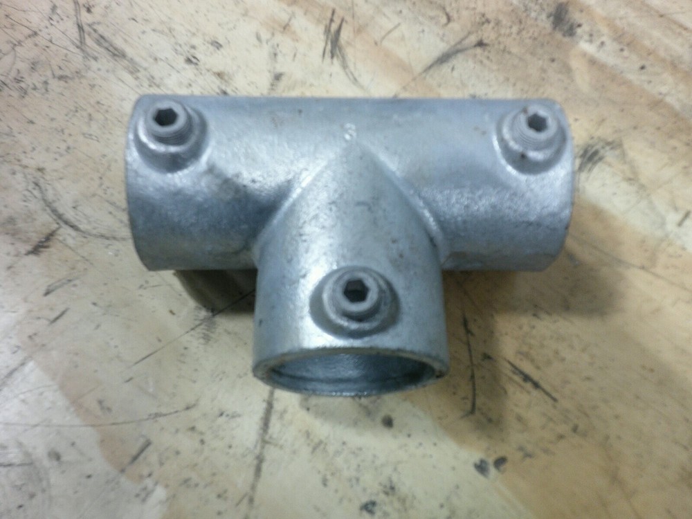 2" Railing Tee