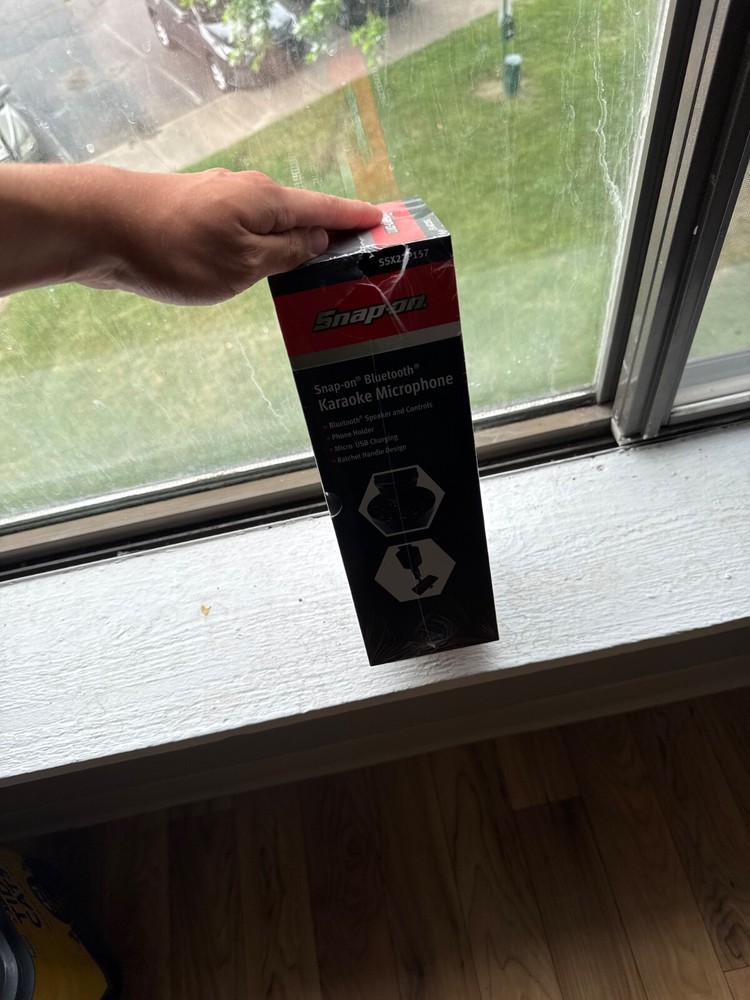 New Snap-On Bluetooth Karaoke Microphone Bluetooth Microphone SSX22P157