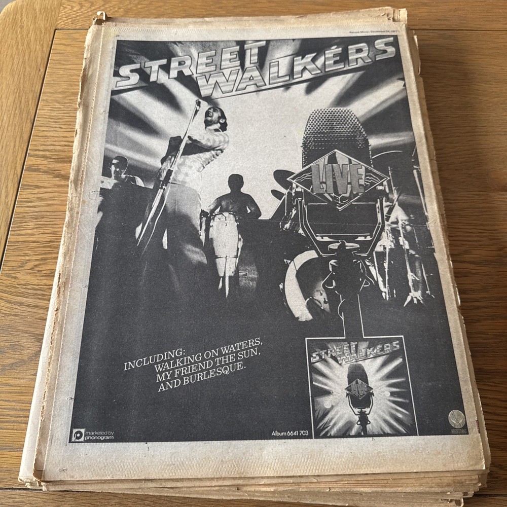 Record Mirror - December 24th 1977 - Christmas Front Cover