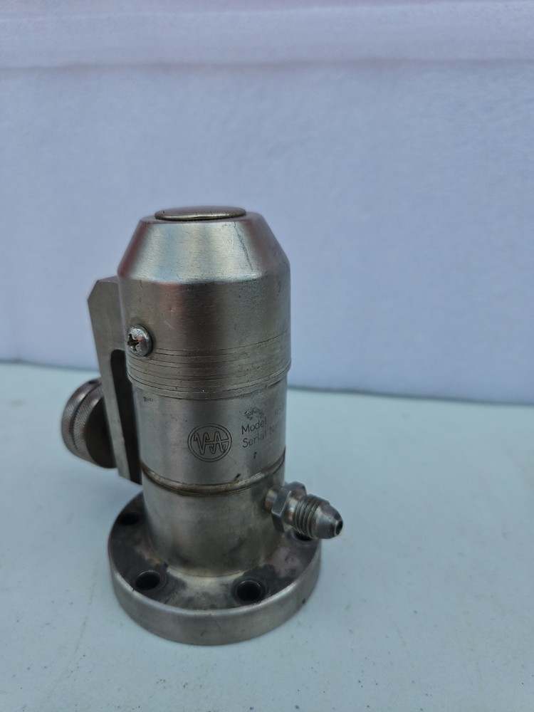 Varian 951-5100 Variable Leak Valve 2.75" Conflat Flange