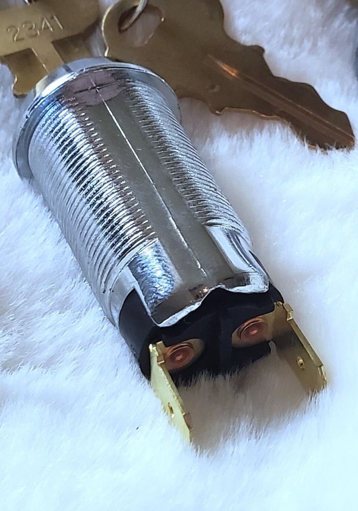 Momentary Switch Lock - Keyed Alike - Spring Return - 2 Keys