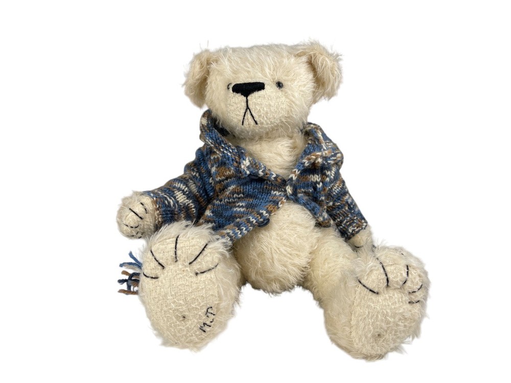 Artist Bear Teddy Bear 32cm. Excellent condition.