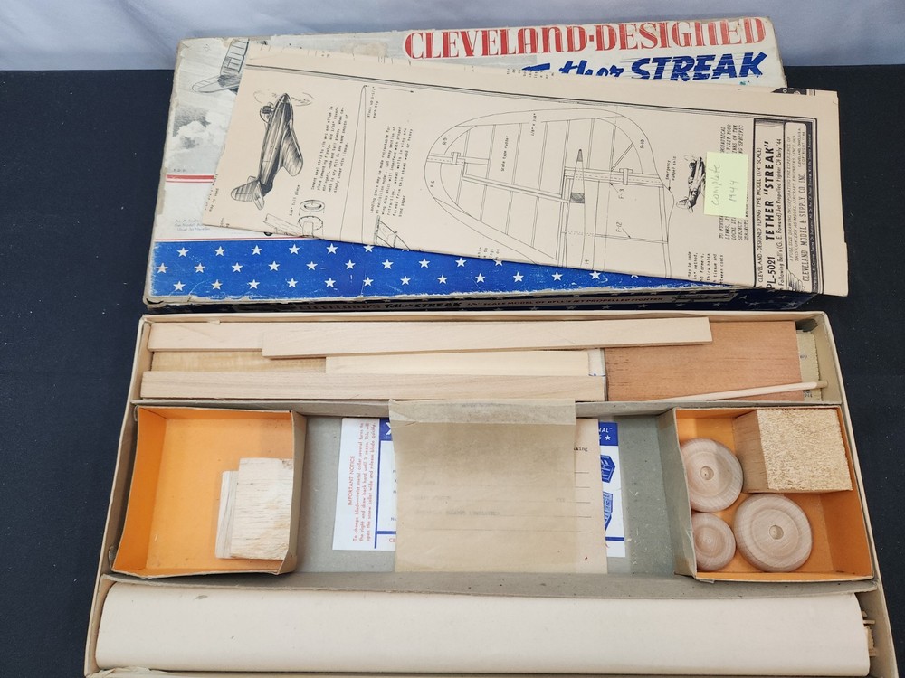 Cleveland Designed Master Balsa model plane kit Tether Streak GPL-5021 22" span