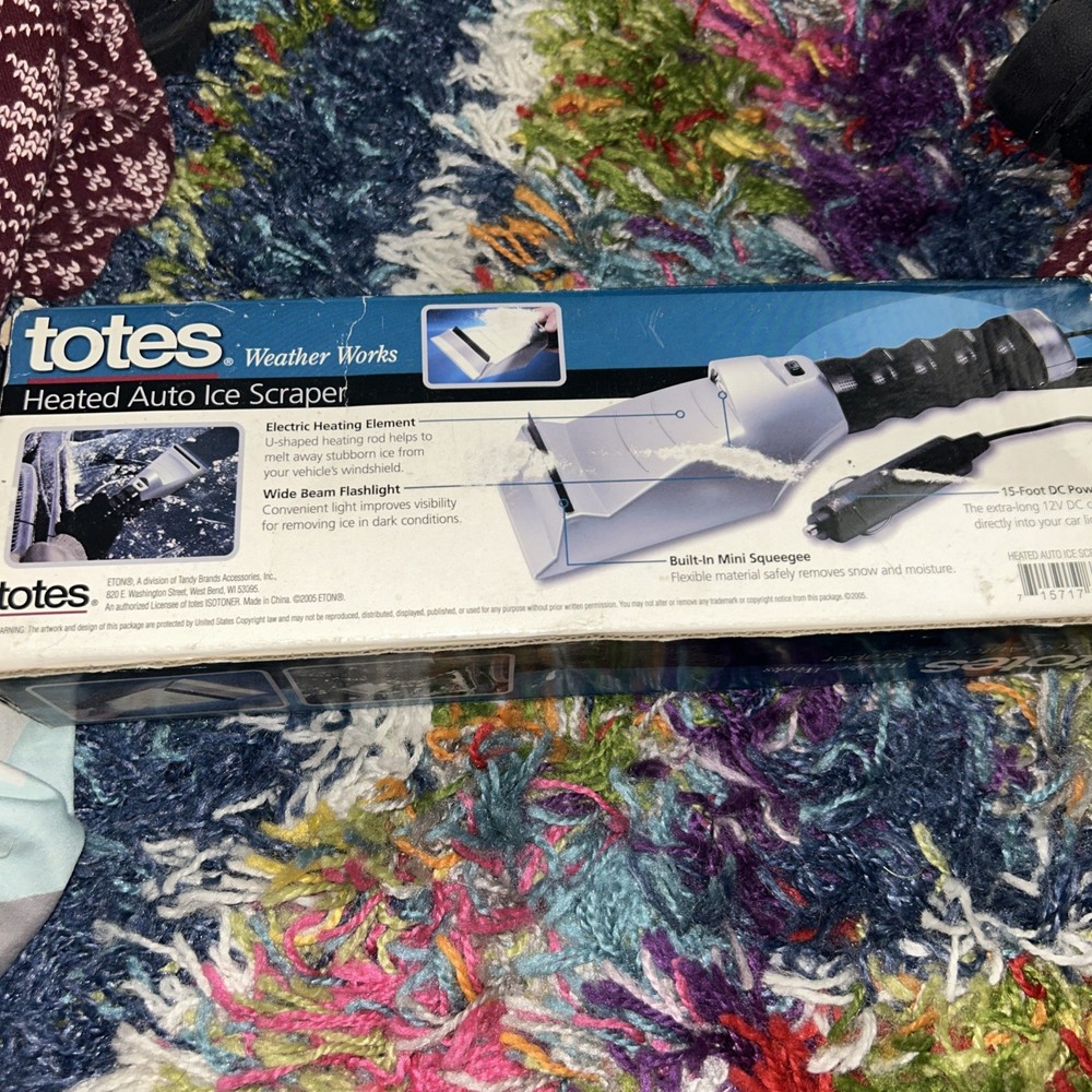 Totes Heated Auto Ice Scraper & Squeege 15 Ft 12 V DC Open Box
