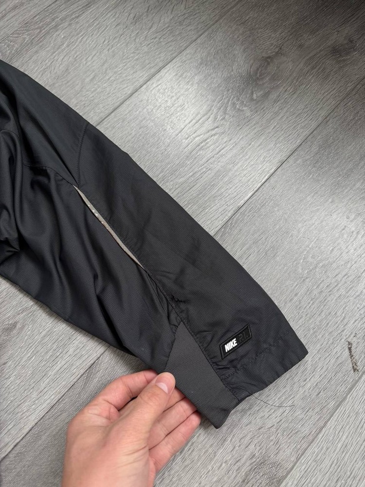 mens Nike premier light jacket size S