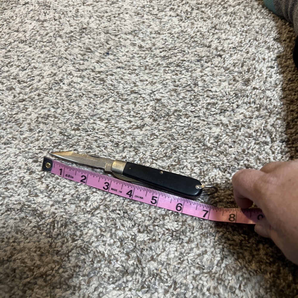Vintage Black Pocketknife