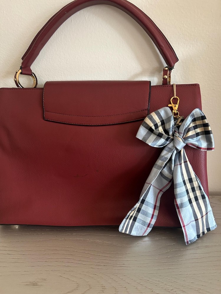 Silk Purse Bow Charm