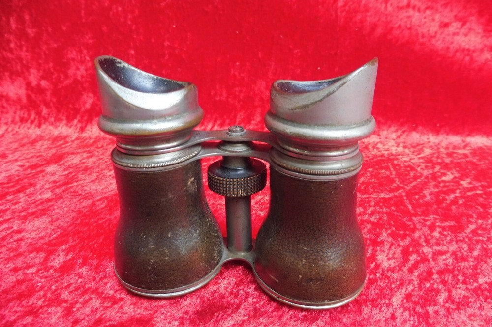Very old binoculars, Military World War