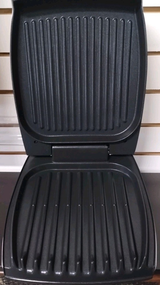 1995 George Foreman Lean Mean Grilling Machine White New
