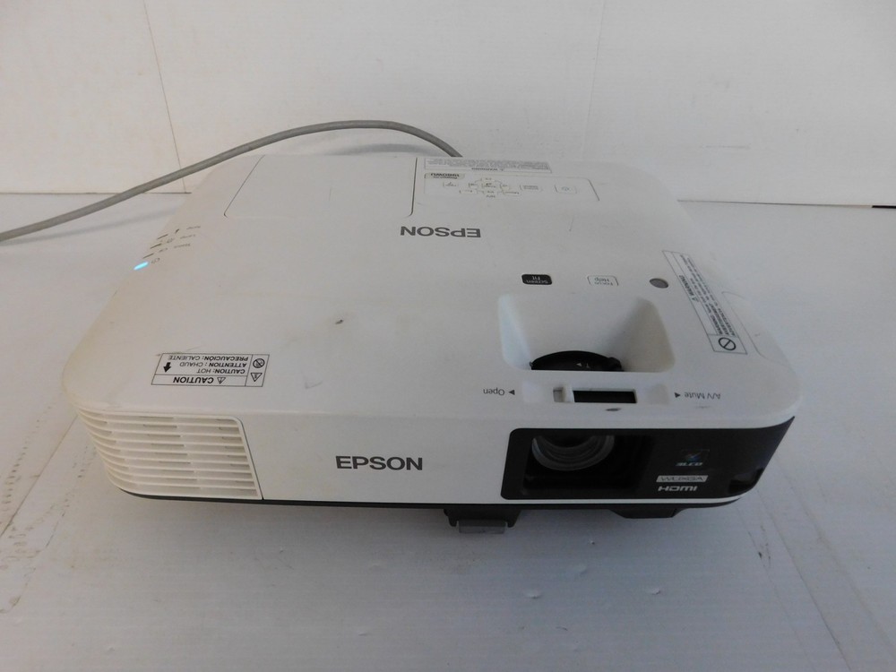 ^^ EPSON LCD PROJECTOR MODEL H620A (PLM112)