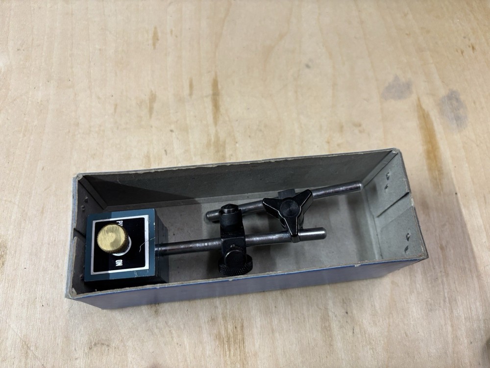 Small Magnetic Base Indicator Holder
