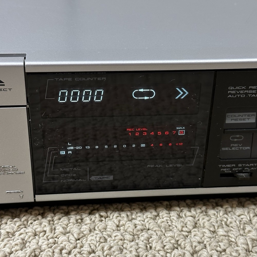 Akai HX-R44 Auto Reverse Stereo Cassette Deck