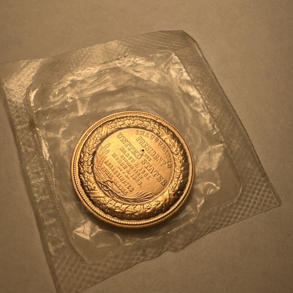 C-006 ABRAHAM LINCOLN COMMEMORATIVE COIN US UNCIRCULATED