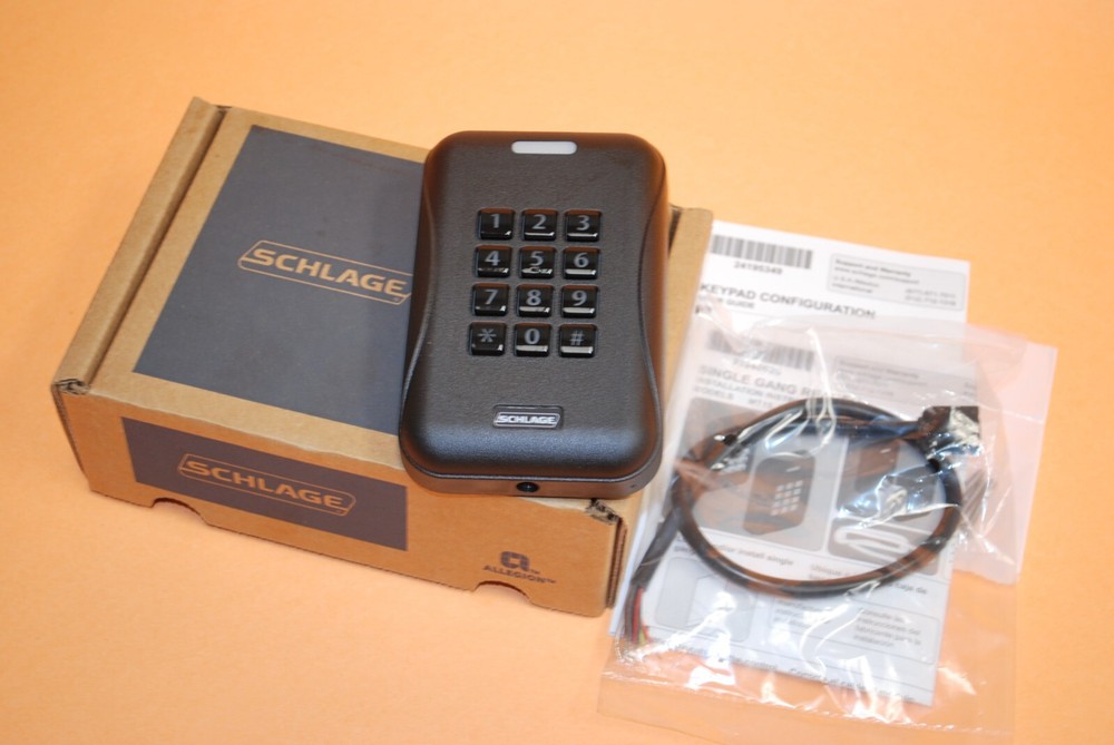 Schlage MTK15 Multi-Technology Reader with Keypad – Black
