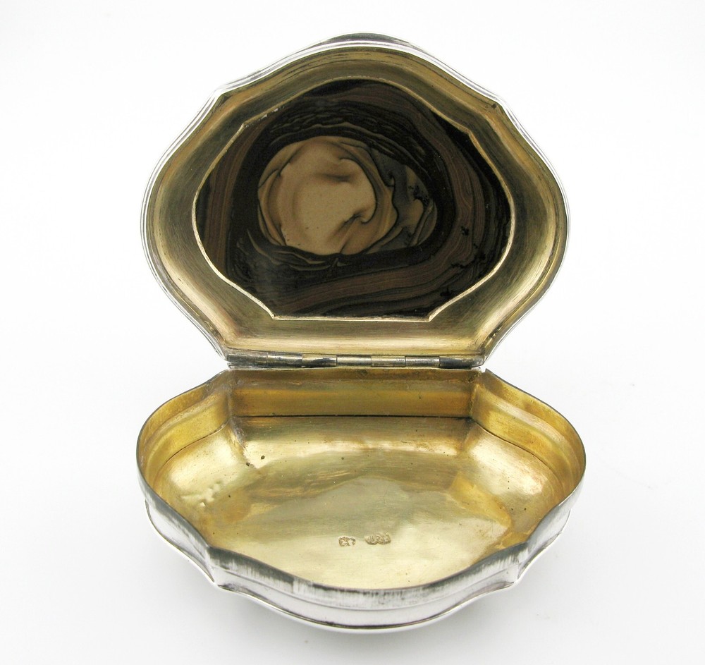 18th Century English silver agate hardstone snuff box