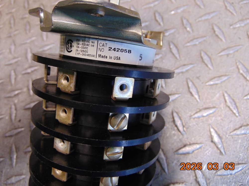 ELECTROSWITCH 24205B ROTARY SWITCH No Handle Missing Screws