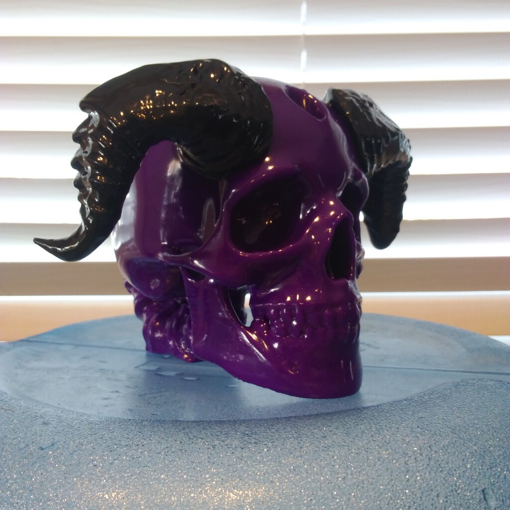 Devil Horned Skull Bong Bubbler Water Pipe