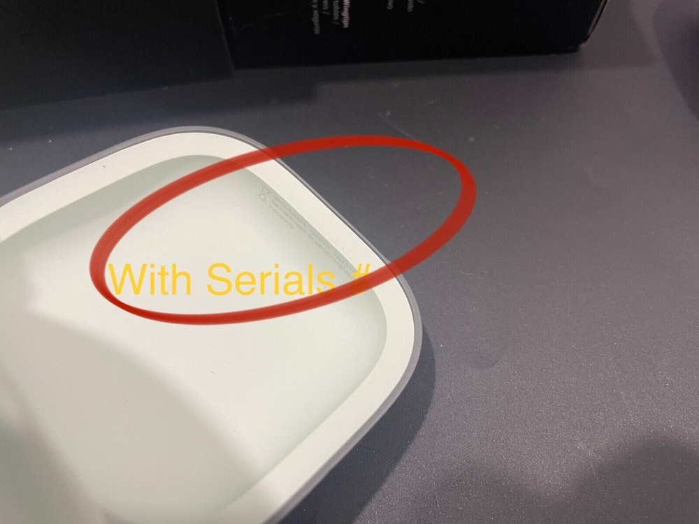 Beats Fit Pro Wireless Charging Case Replacement by Apple - WHITE - Very Good