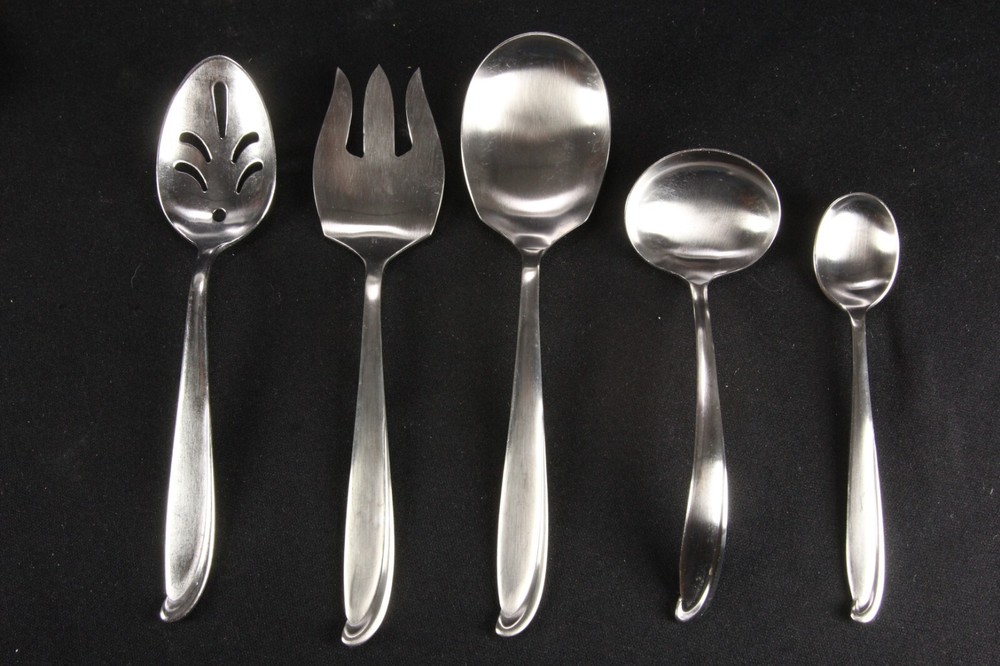 Heritage 'Young Hope' Pattern Stainless Flatware 30 Pieces AAA Japan