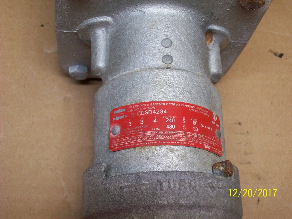 CROUSE HINDS CESD4234 RECEPTACLE EXPLOSION PROOF HAZARDOUS LOCATION