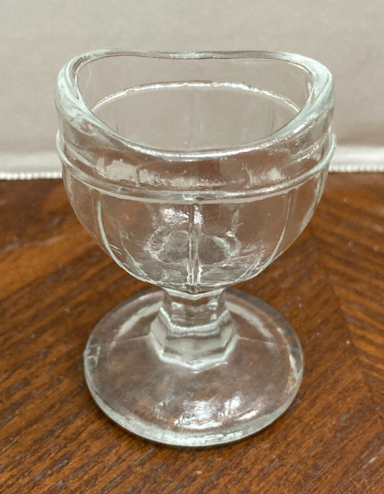 Vintage Clear Panel Rib Lip Glass Eye Wash Cup