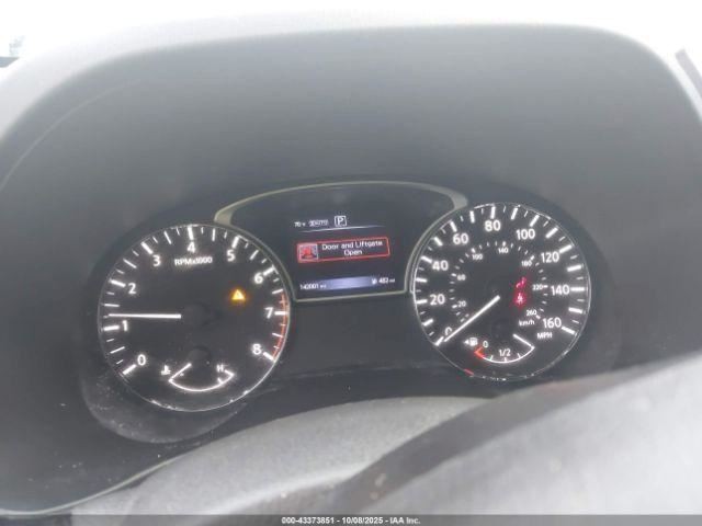 PATHFINDR 2017 Glove Box 4866126