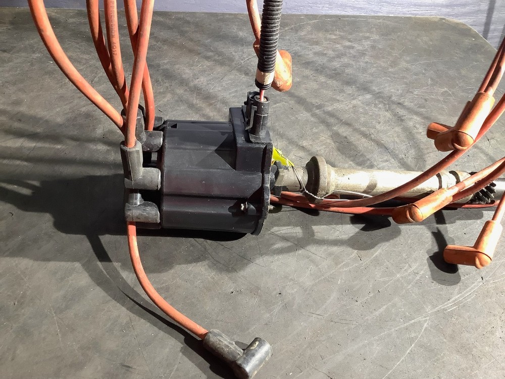 OEM Mercruiser 5.0 Distributor + Cables Assy.