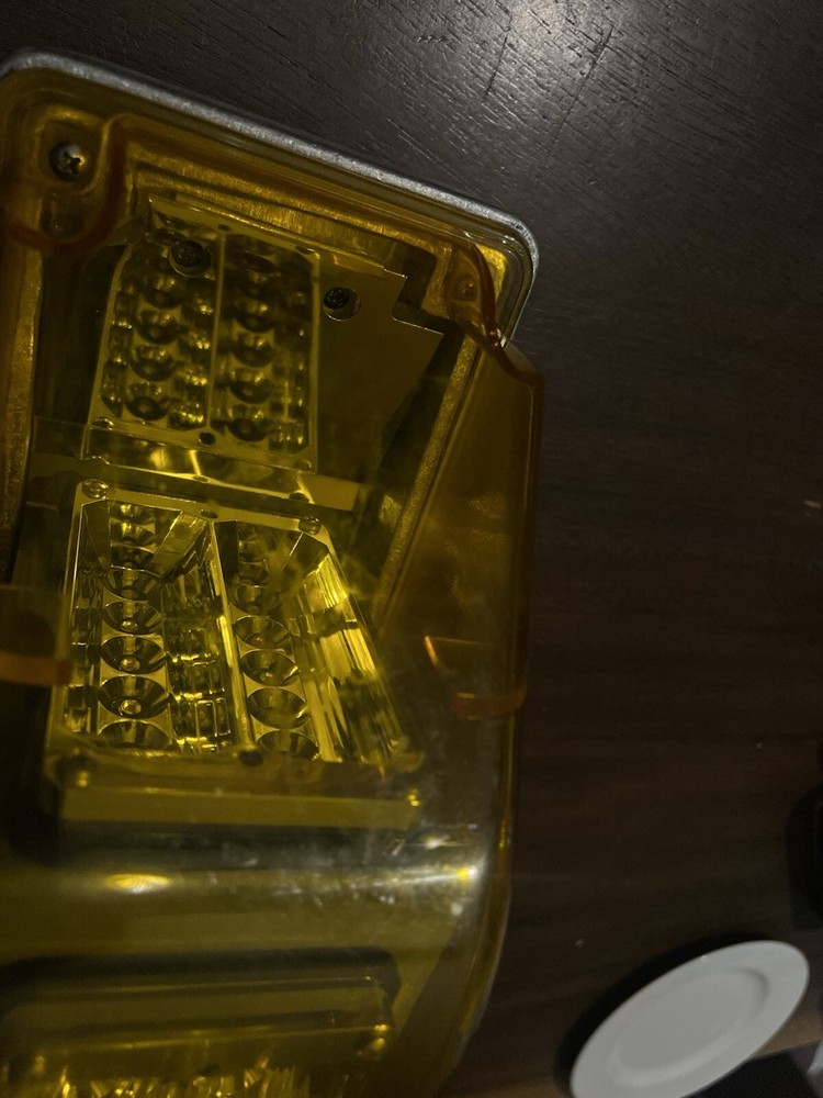 Whelen Responder Series LED Amber