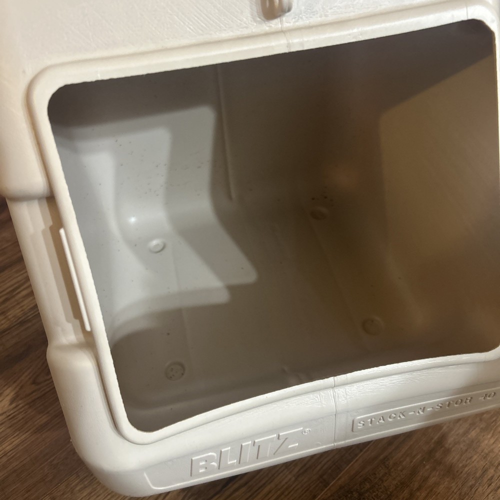 Blitz Stack-N-Stor 40 Pet Food Storage Container Stack N Store Model 11719